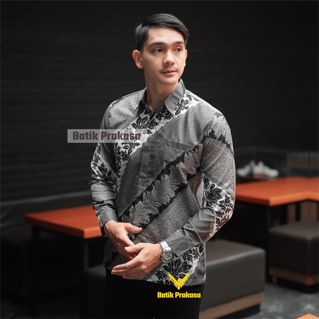 Kemeja Batik Prakasa Motif Atiyanta Maharja Slimfit Lengan Panjang Batik Solo