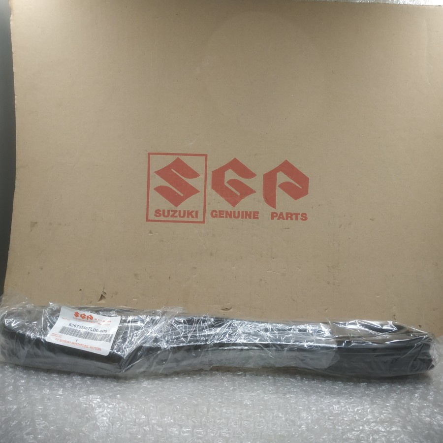 Karet Kaca Pintu Belakang Suzuki Karimun Wagon R ASLI SGP!