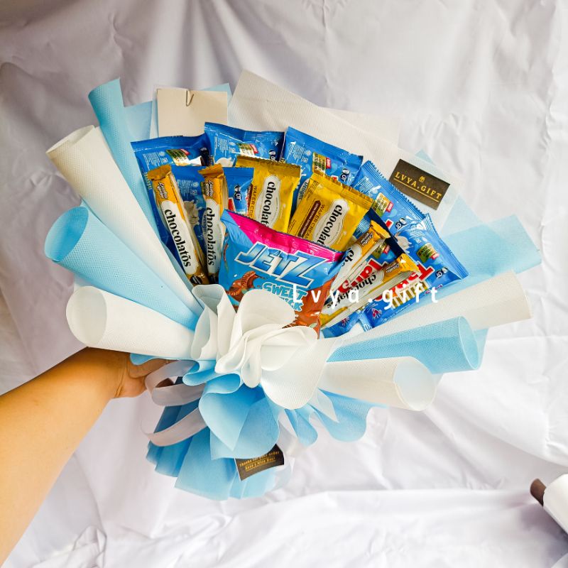 (SNACK 0026) Buket Snack medium snack random biru | Buket snack wisuda | Buket snack ulang tahun |  Buket snack | Buket snack wisuda | Buket snack ulang tahun | Buket anniversary | Buket hari guru | Buket hari ibu | hadiah wisuda | kado ulang tahun