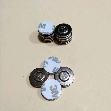 

Magnet Dada Magnet Nama magnet name tag magnet pin Bulat 20x4mm