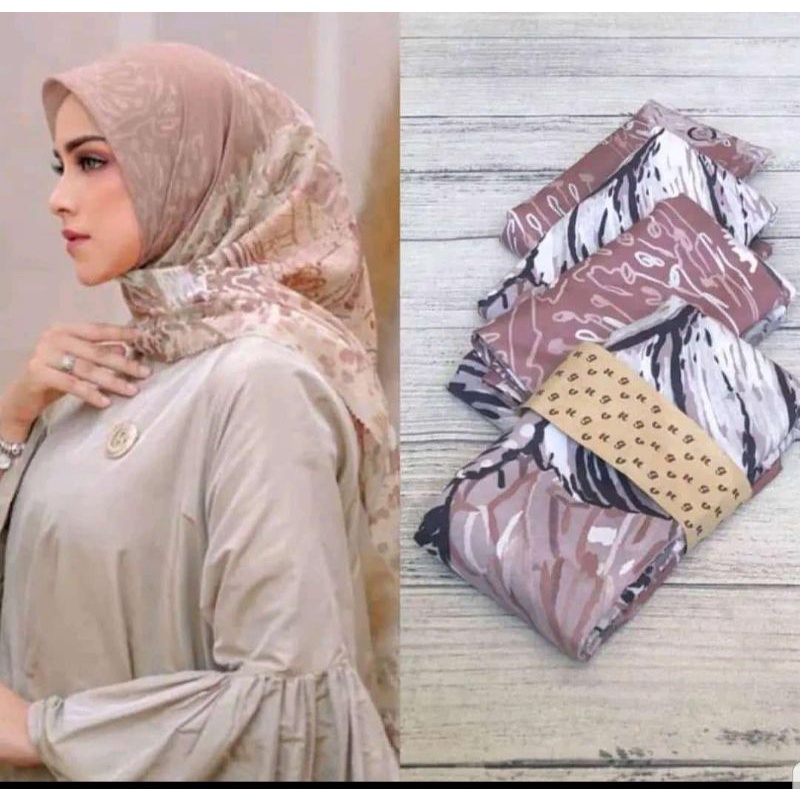 HIJAB SEGIEMPAT VOAL PREMIUM MOTIF LASER CUT