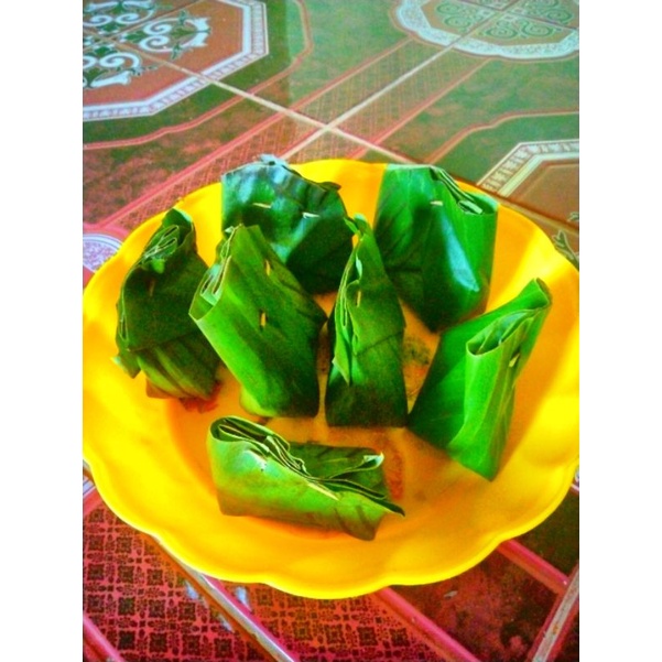 

TAPE KETAN KHAS LAMPUNG MANIS 60 BUNGKUS 55 RB