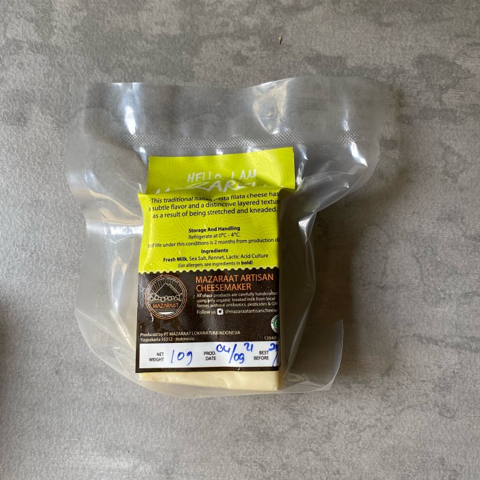 

Terlaris ✨ - Mazaraat Mozarella Grass fed Cheese (Keju mozarella) 100 gr 2.1.23