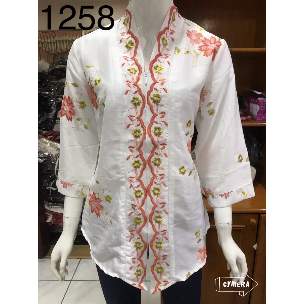 1258 kebaya bordir putih alexuez /kebaya encim bordir modern