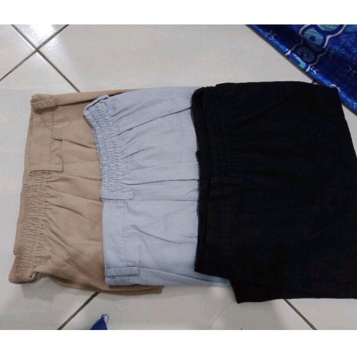 V-sec celana wanita Chino merk ( OGOS ) PRELOVED celana panjang