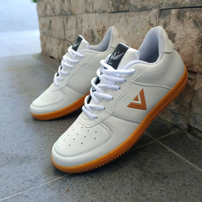 Vinic Indonesia - Sepatu Sneakers Casual Vinic Skyfall White Gump Spesial Edition