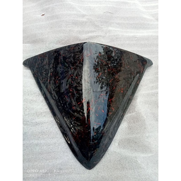 VISOR VARIO 125 OLD CARBON FORGED