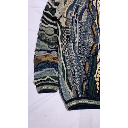 Tundra Canada Vtg 3D Sculptured Knitwear