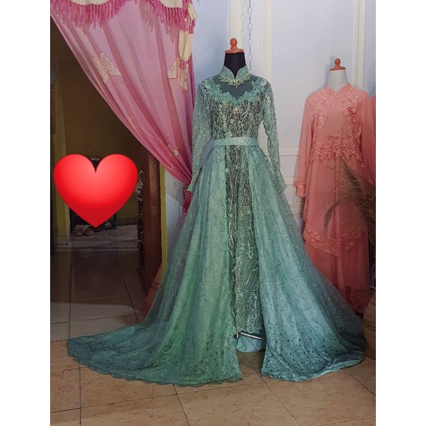 preloved gaun pengantin ekor mewah