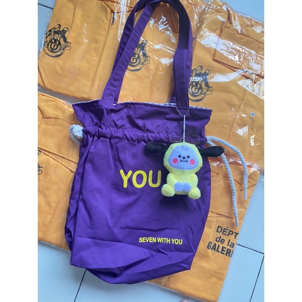 READY POUCH CHIMMY YOU NEVER WALK ALONE BAG