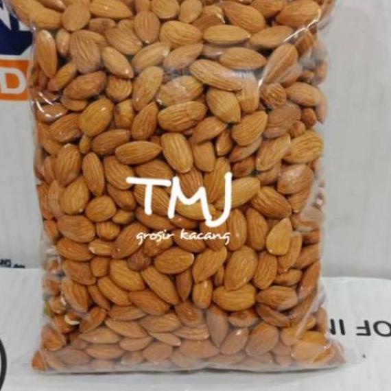 

PUJ153 KACANG ALMOND MENTAH KUPAS PREMIUM 1KG (uk 27/30) +++