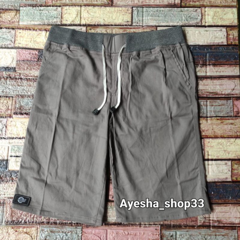 CHINOS PENDEK JUMBO 40-45