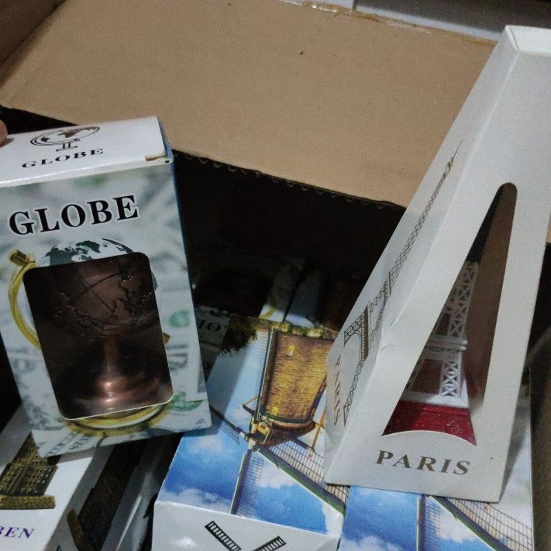 MINIATUR MENARA EIFFEL TOWER CAT 3 WARNA MINIATUR EIFFEL PARIS PAJANGAN KADO HIASAN