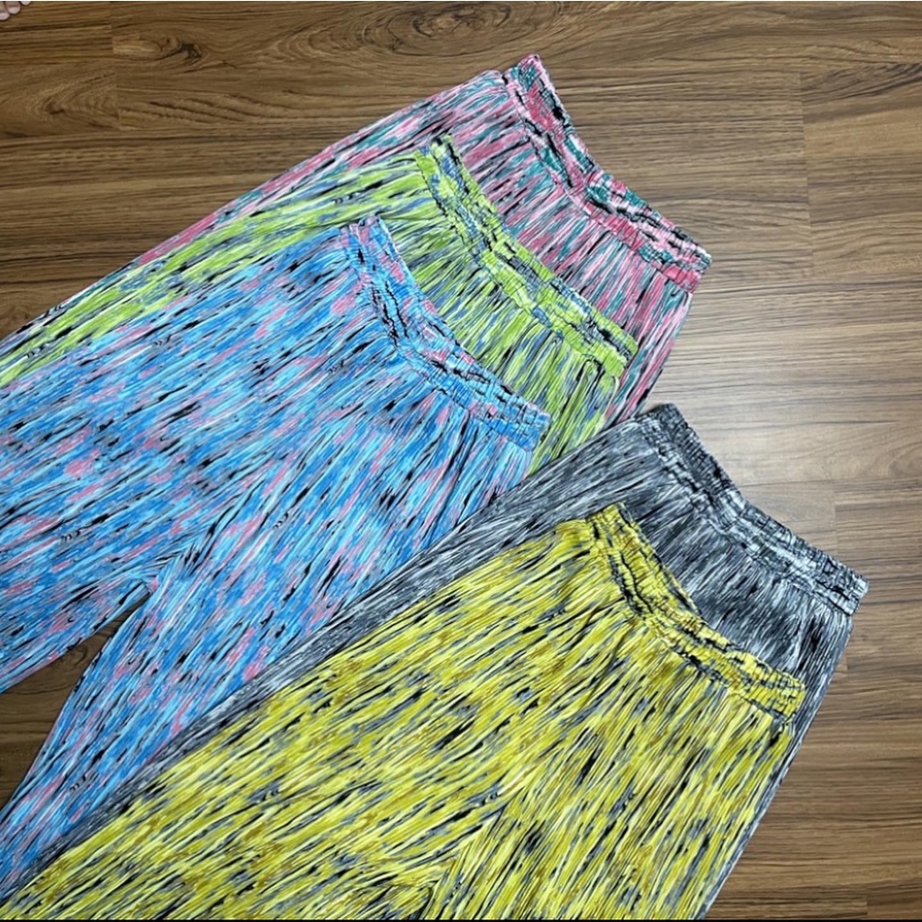 CELANA KULOT PLISKET PREMIUM MOTIF ABSTRAK