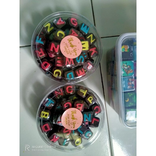 

Coklat Karakter Premium Huruf