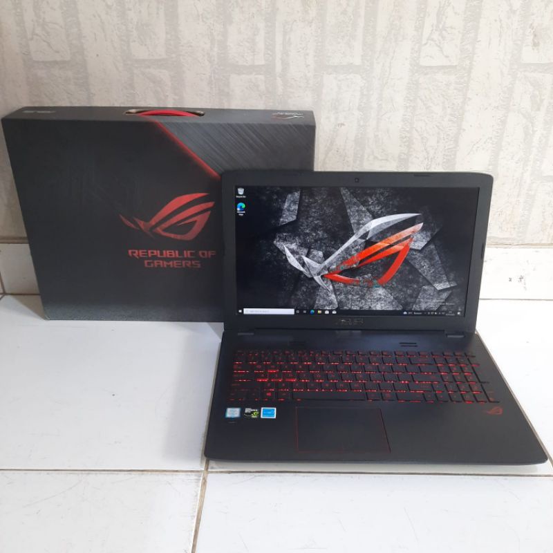 Laptop Asus ROG Strik GL553VD Core i7-7700HQ Gen 7th Ram 8Gb/SSD 256Gb/HDD 1TB Nvidia Geforce GTX 1050 keyboard backlight