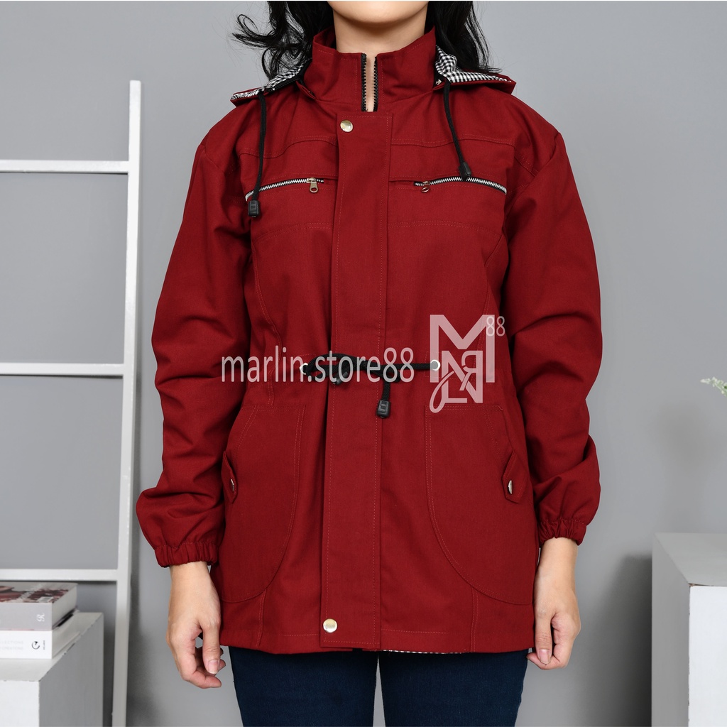 Jaket Wanita Big Size Jumbo Merah Maroon Kekinian bahan Baby Canvas Bolak Balik Ukuran M Sampai 4XL