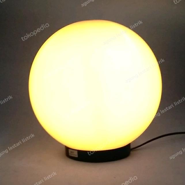 kap lampu taman bulat . diameter 30cm/12"