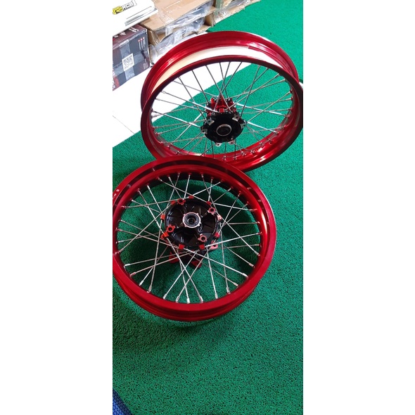 VELG SET SUPERMOTO HONDA CRF, PELK SET SUMO CRF 300 350 RING 17