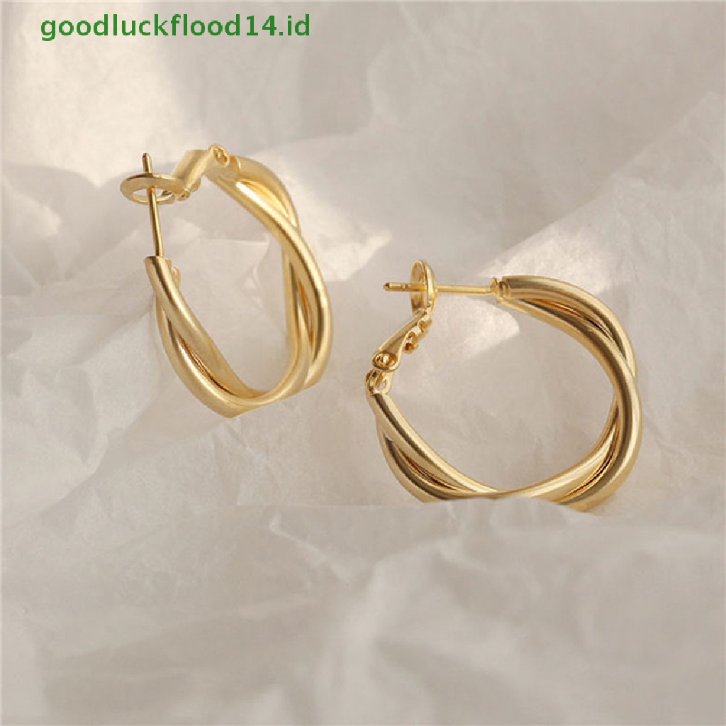 [GOOGFOUR] 1pasang Anting Fashion Untuk Wanita Sederhana Dikepang Anting Hoop Anting Geometris Memutar Anting Hoop Temperamen Perhiasan Aksesoris Hadiah Natal [TOP]