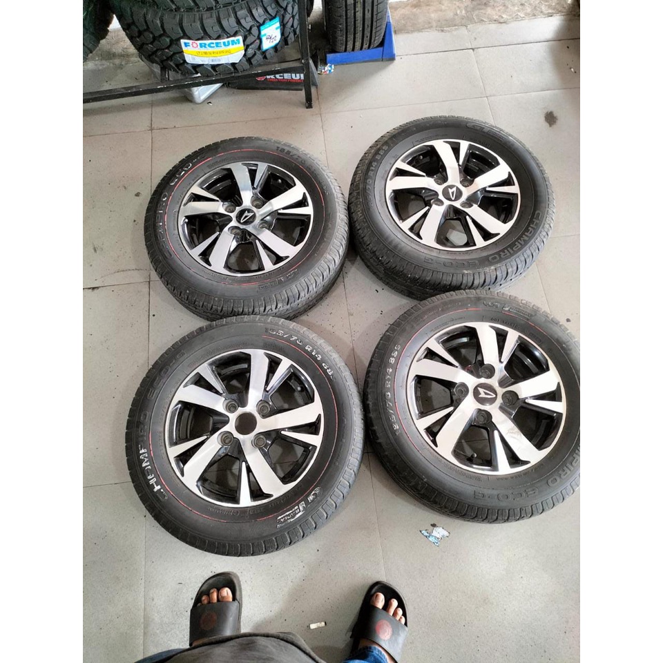 Velg Mobil Bekas Ring 14 Lubang 4 REP XENIA R14X5 4X114ET45BAN 185 70 R14