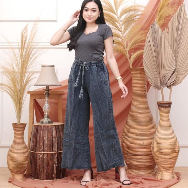 BOYFRIEND JEANS KULOT / KULOT JEANS SNOW / KULOT JEANS SNOW RAWIS JUMBO