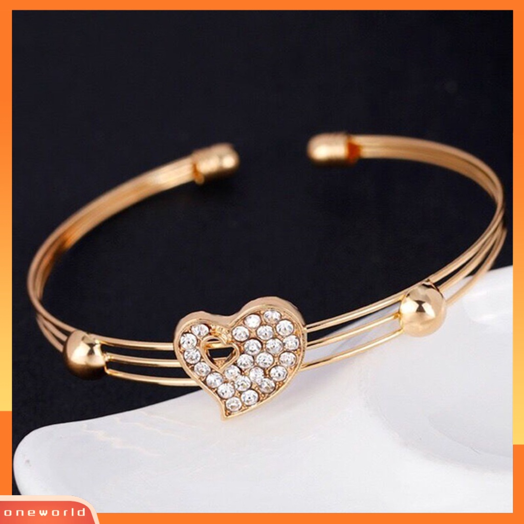 [oneworld] 4pcs/set Perhiasan Wanita Bentuk Hati Hias Berlian Imitasi Warna Emas Shiny Lady Gelang Cincin Set Untuk Pernikahan