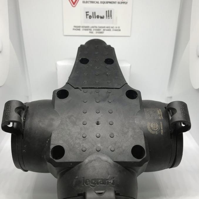 Stopkontak T Karet Legrand