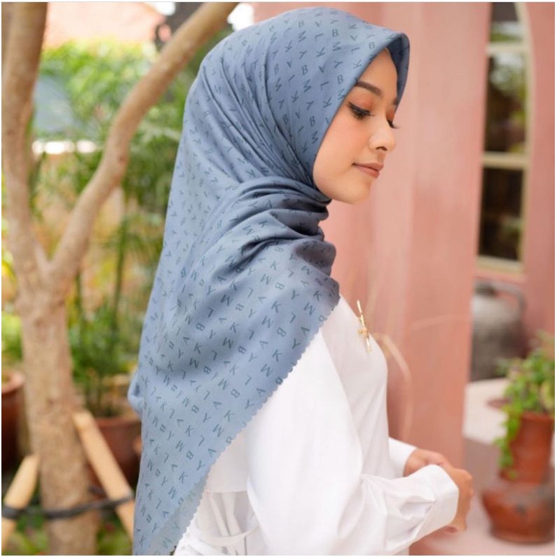 AlphabetScarf Wearing Klamby
