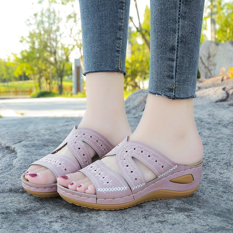 Sendal Wedges Fuji Perempuan Cewek Aesthetic Soft Slip On Flip Flop Cantik Bagus Lembut Comfort Fashion Terbaru Import AMB