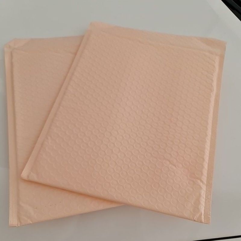 

Bubble mailer amplop bubble warna soft pink/ peach
