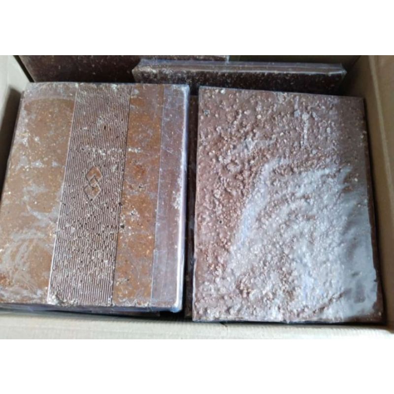 

carascoklat - Patahan Coklat Silverqueen Rockr remahan lembut kacang mede dan crispyrice kemasan 250 gram Exp.Desember 2024 FREE BUBBLE WRAP KORAN KARDUS.