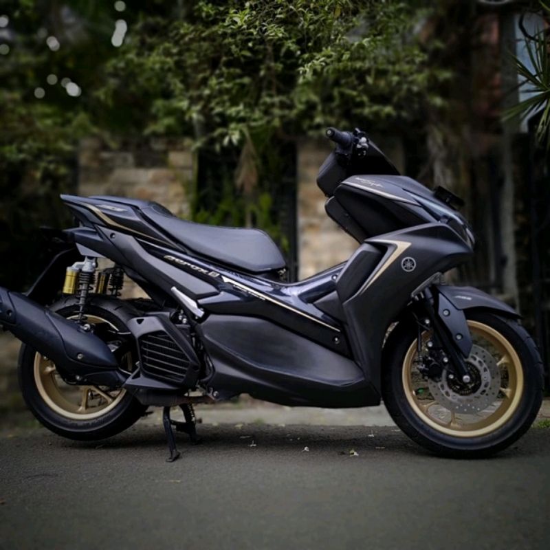 STRIPING STICKER TRANSPARAN AEROX ABS 2021 LIST GOLD