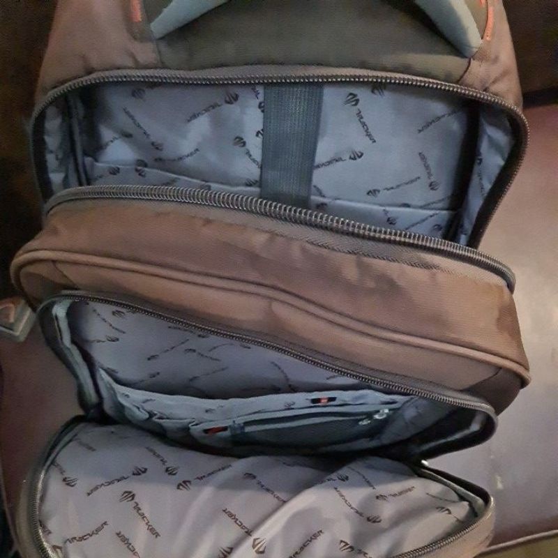 TAS TRACKER PRELOVED ORI