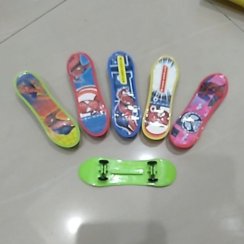 MAINAN SKATEBOARD MINI/MAINAN SKATEBOARD JARI