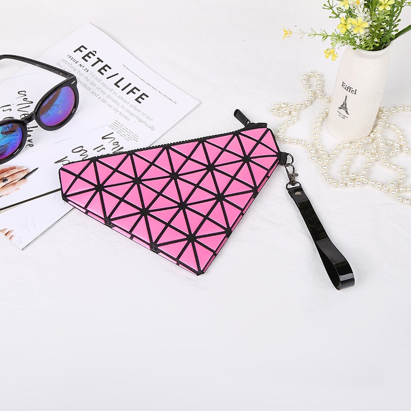 Pouch Make Up dan Skincare Bentuk Trapesium Unik &amp; Kekinian - YOYOSOO