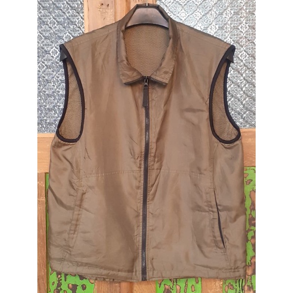 vest outdoor / vest sport / rompi / uniqlo