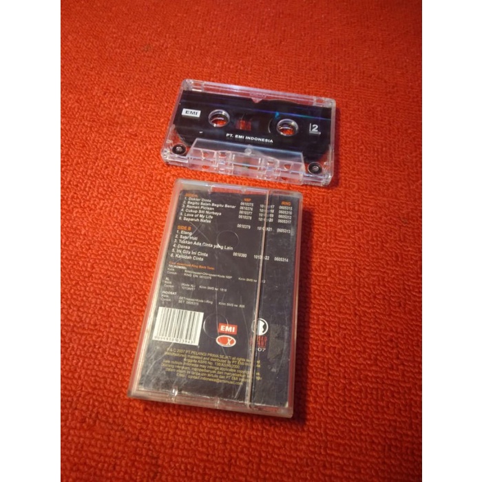 DewiDewi - Reycycle (kaset pita)