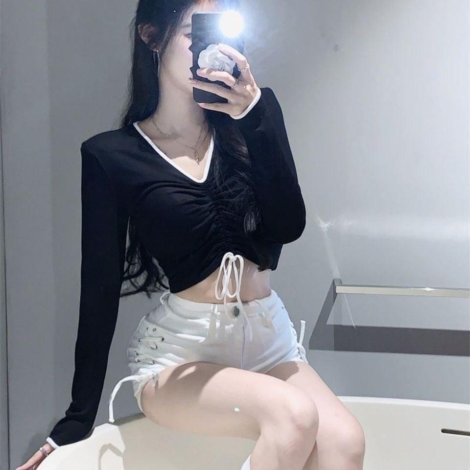 Red Bagian dalam bottoming shirt V-neck slim fit Korea hot girl top design sense of drawstring short navel expose long-sleeve t-shirt for women