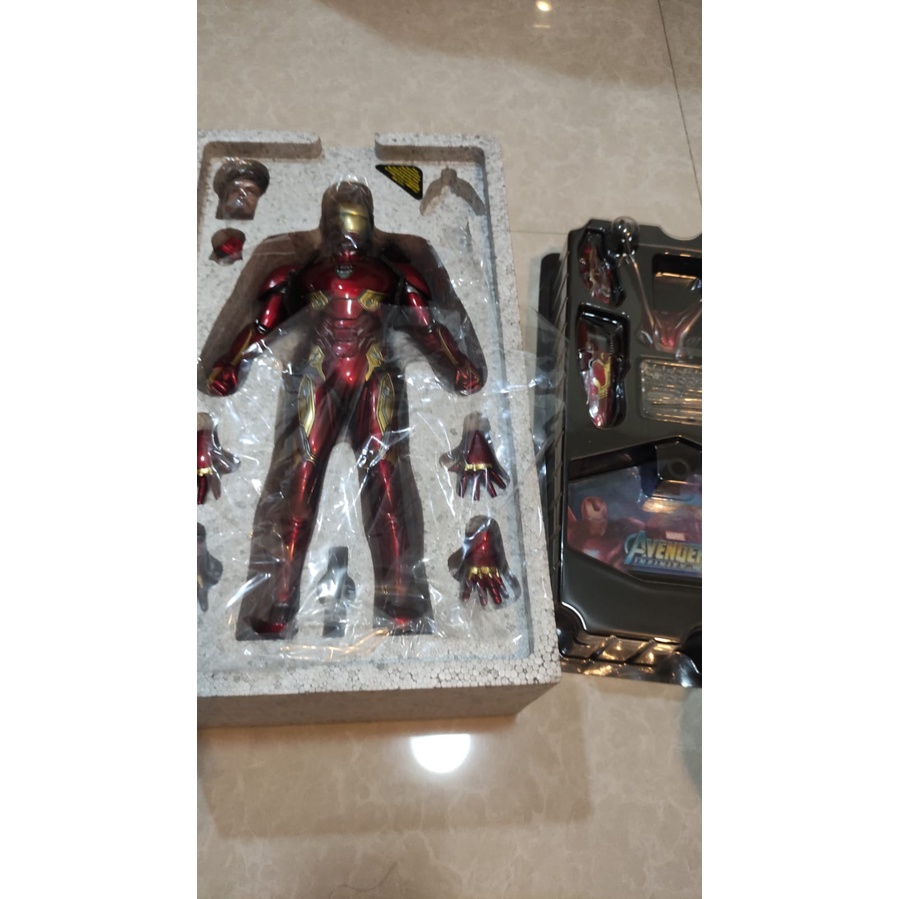 Hot Toys Iron Man Mark 50 Limited Edition Standard Chartered hanya 80 di Dunia