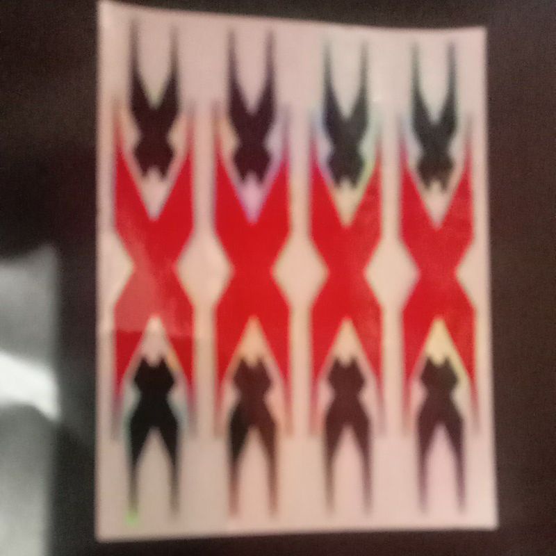 

stiker cuting tulisa triple x