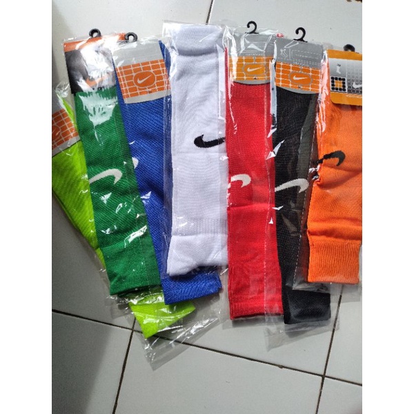 Kaos Kaki Futsal Panjang Selutut / Kaos Kaki Bola Panjang Merek Nike
