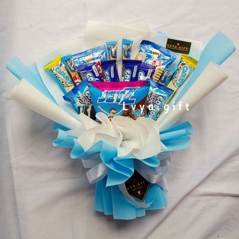 (SNACK 0055) Buket snack serba biru | Buket snack wisuda | Buket snack ulang tahun | Buket anniversary | Buket hari guru | Buket hari ibu | hadiah wisuda | kado ulang tahun