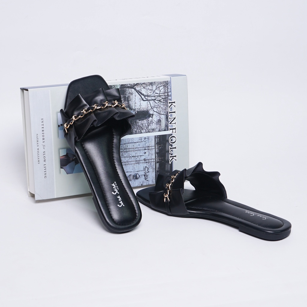 Sara Sara MIA Sandal Wanita Terbaru Model Teplek Bahan Karet Keren