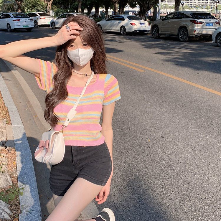 Red Pendek Bergaris Babes Sweater 2022 Baru Musim Panas Lengan Pendek Slim Fit Slim Murni Keinginan Angin Kerah Persegi Top pakaian Wanita