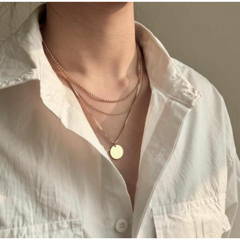 KALUNG LAYER KEKINIAN MOTIF RANTAI DAN KOIN WARNA EMAS AKSESORIS FASHION MURAH