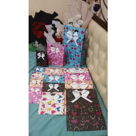 

PAPER BAG/PAPER BAG BESAR/BUNGKUS KADO INSTAN/TAS KADO/TAS KERTAS