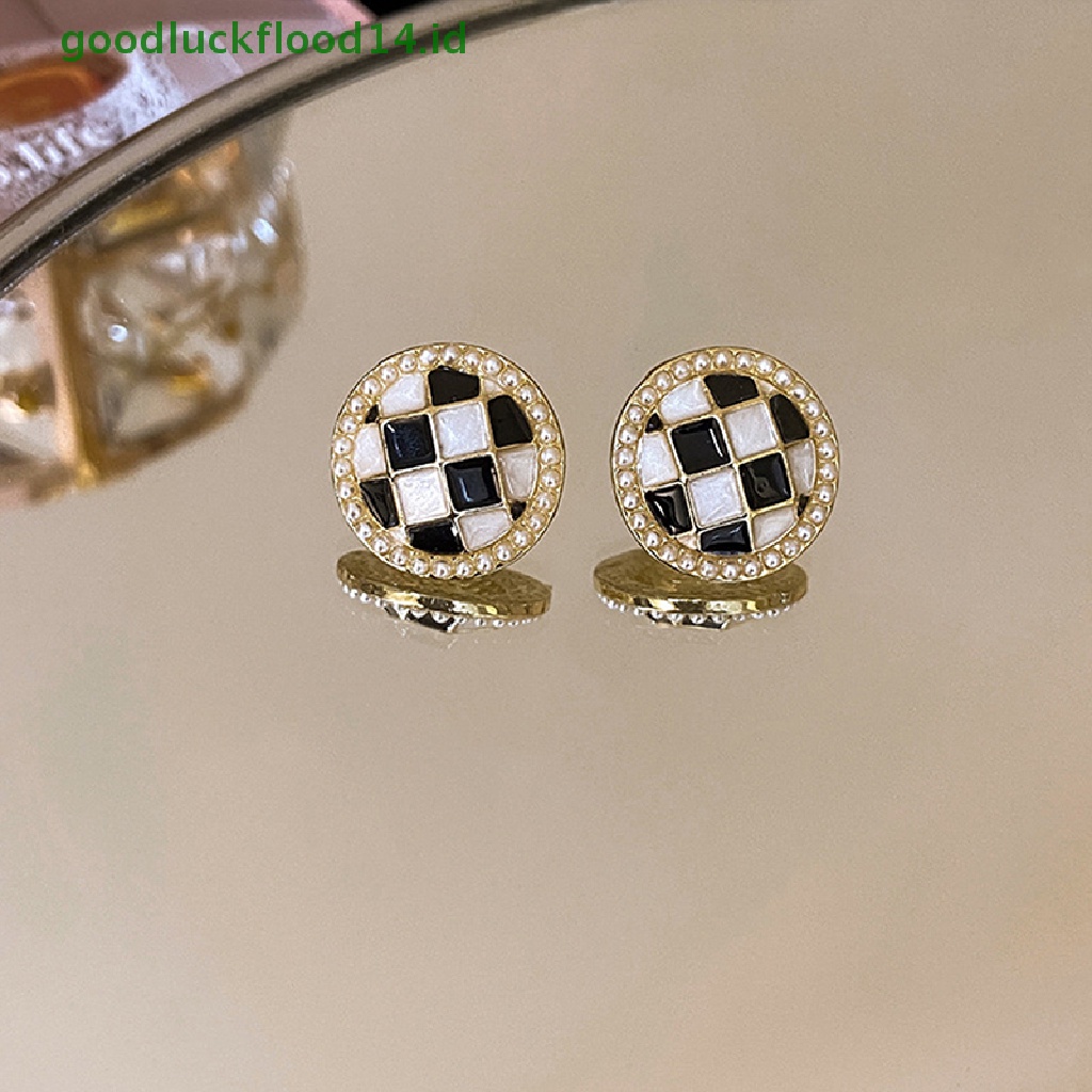 [GOOGFOUR] 1pasang Retro Anting Gadis Vintage Mutiara Klip Telinga Wanita Perhiasan Aksesoris Pernyataan Fashion Menjuntai Anting-Anting [TOP]