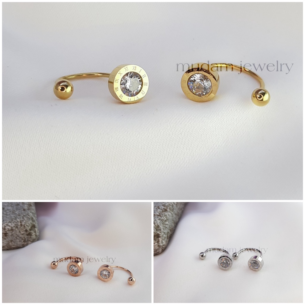 Anting Tusuk Putar Cubic Zirconia Artifisial Angka Romawi