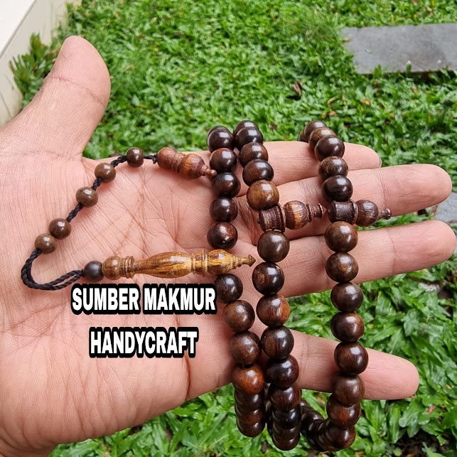 tasbih kayu gaharu asli tasbih gaharu wangi tasbih gaharu asli kalimantan tasbih gaharu buaya tasbih